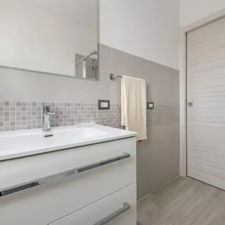 Apartman Trilo Agostino 3 *